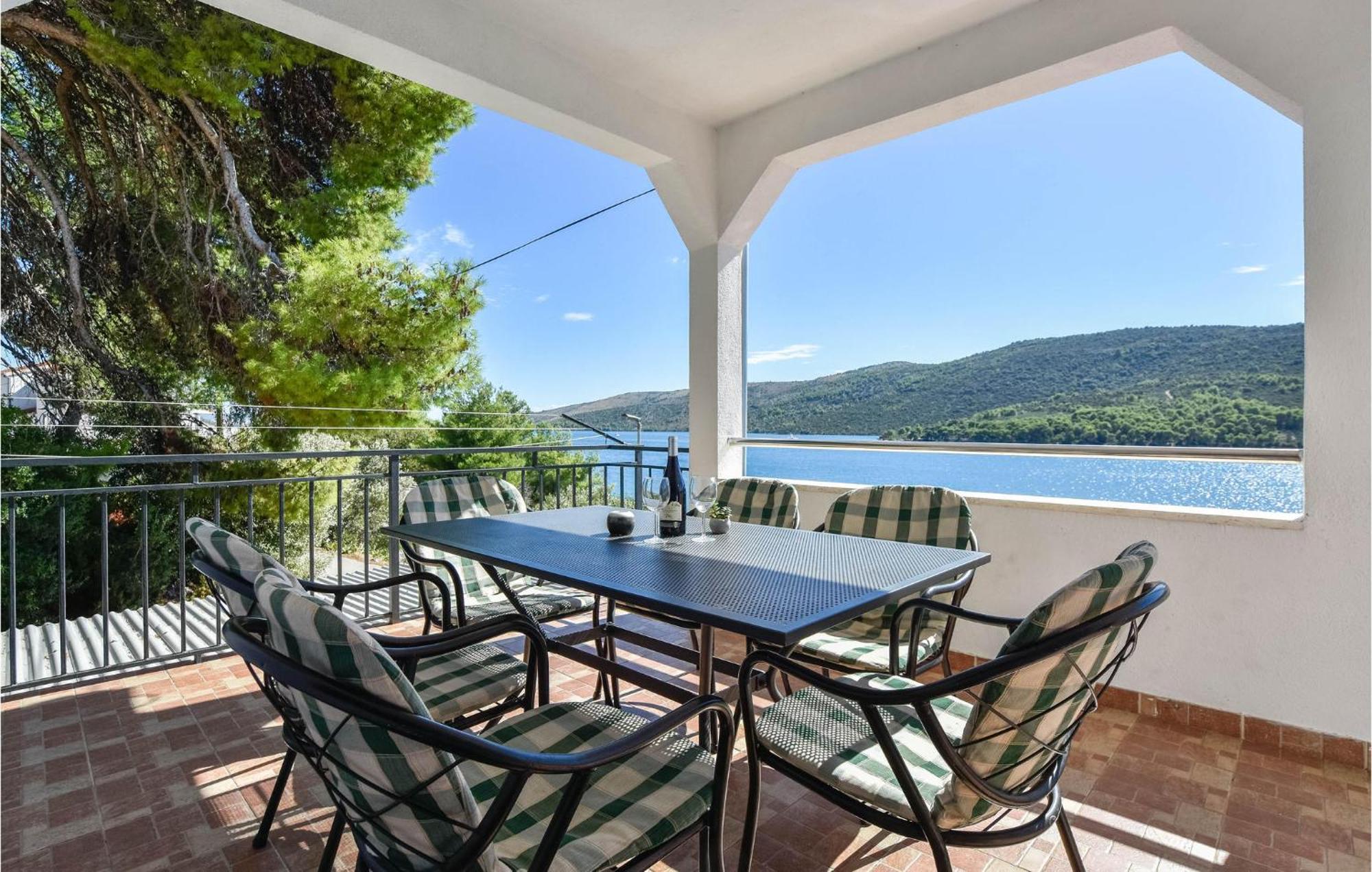 Nice Home In Poljica With House Sea View مارينا المظهر الخارجي الصورة