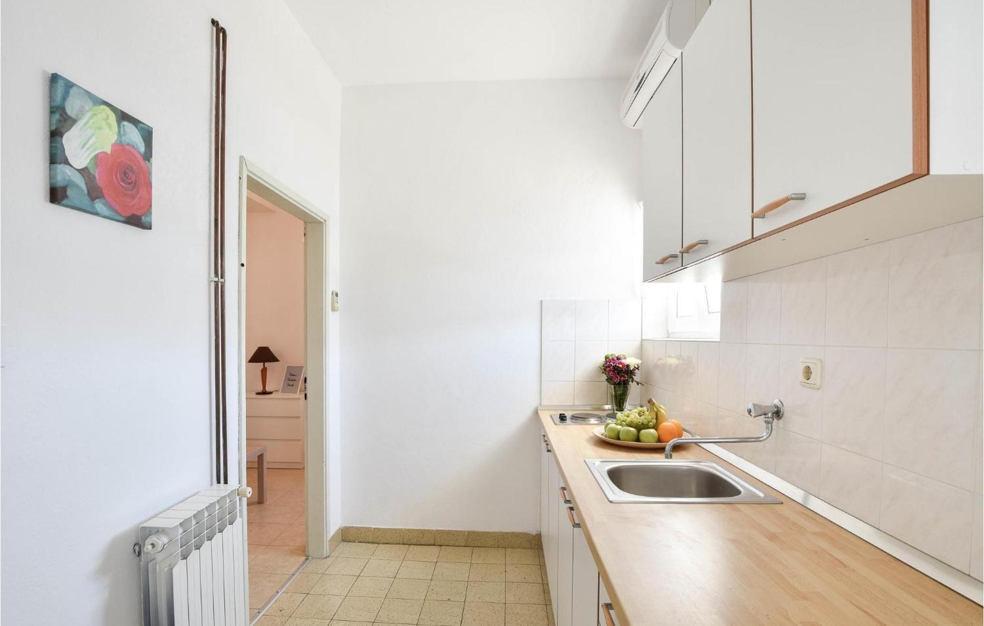 Nice Home In Poljica With House Sea View مارينا المظهر الخارجي الصورة