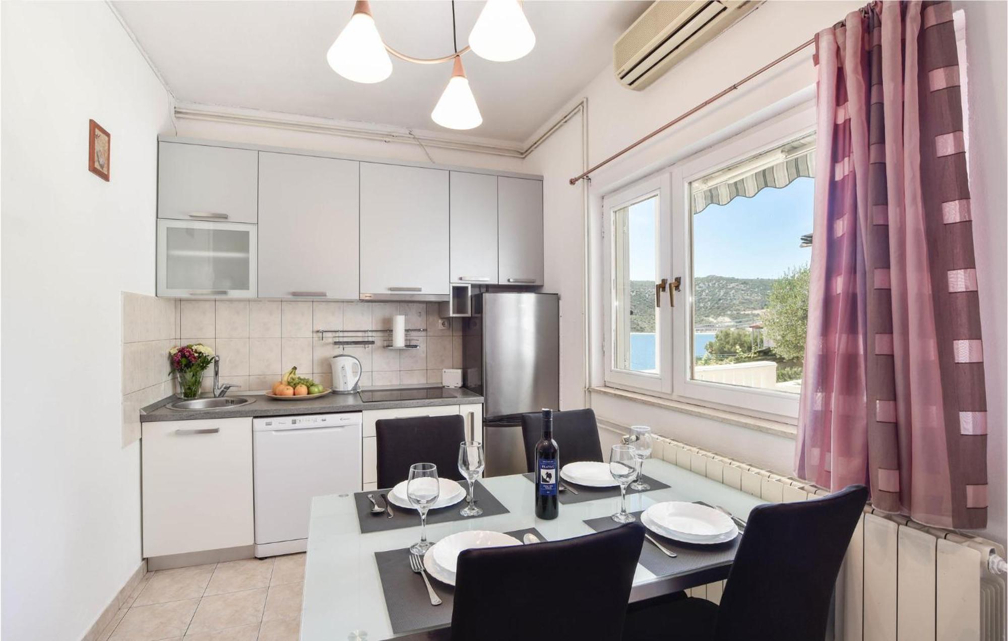 Nice Home In Poljica With House Sea View مارينا المظهر الخارجي الصورة