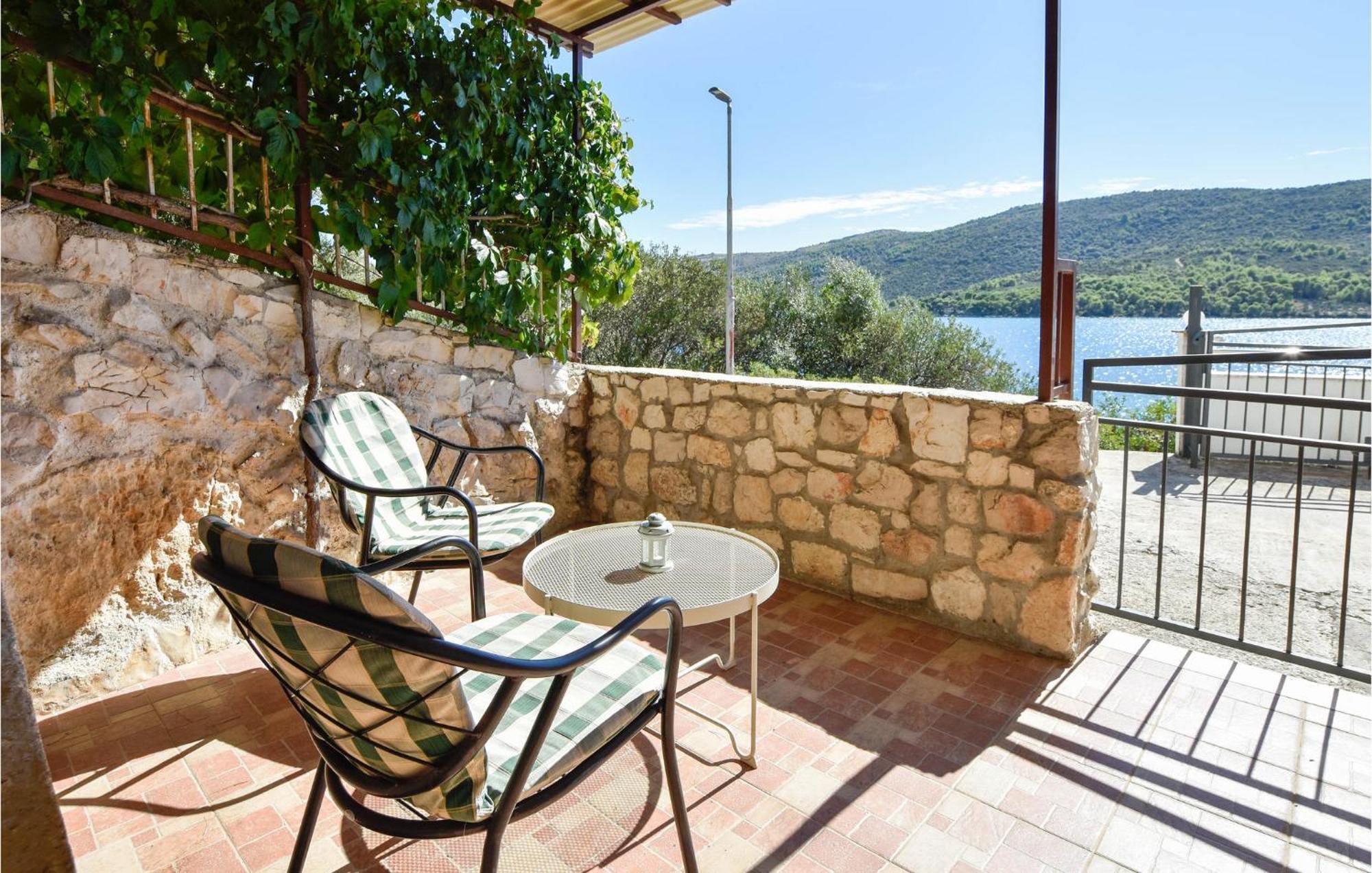 Nice Home In Poljica With House Sea View مارينا المظهر الخارجي الصورة