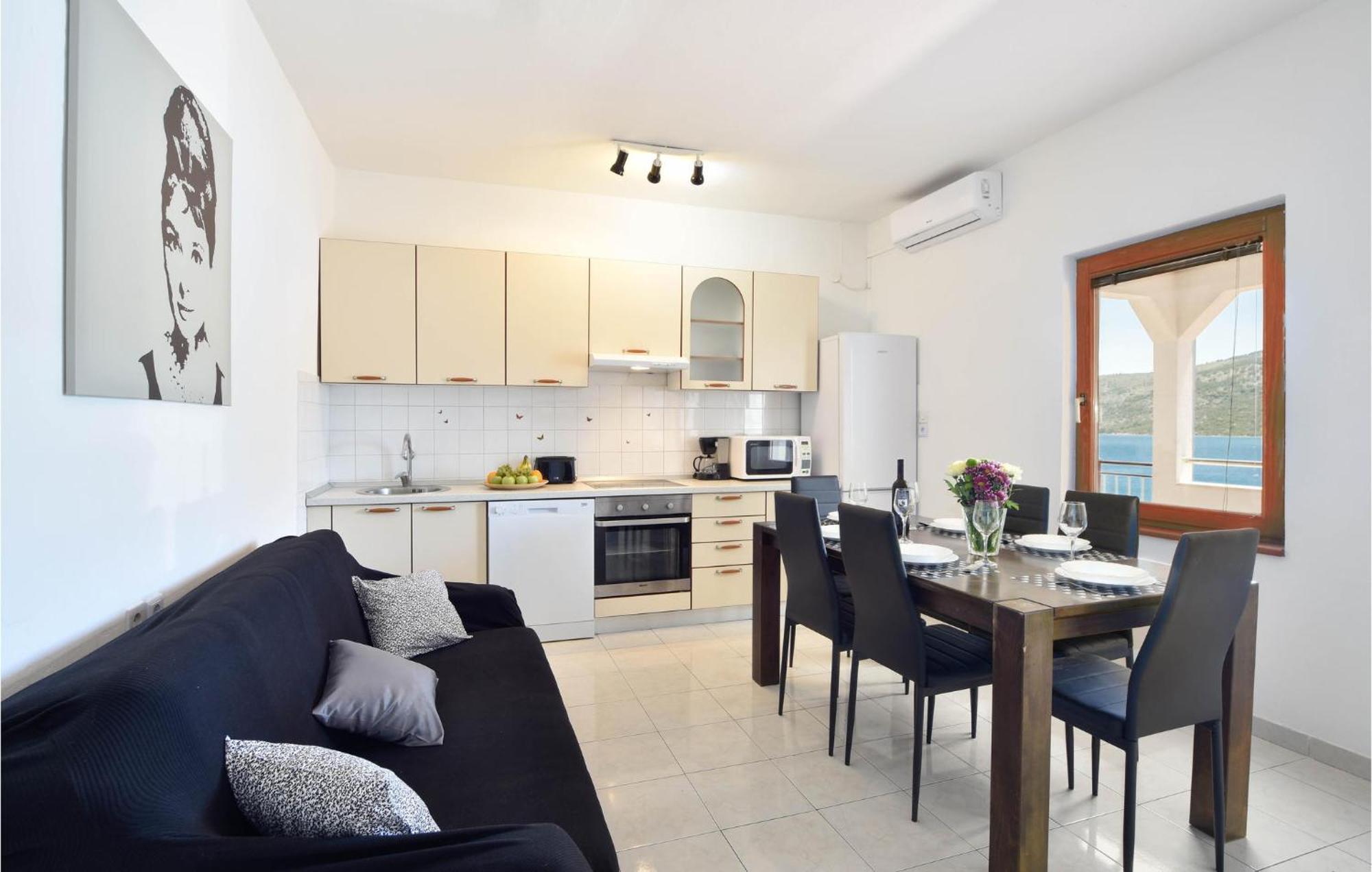 Nice Home In Poljica With House Sea View مارينا المظهر الخارجي الصورة