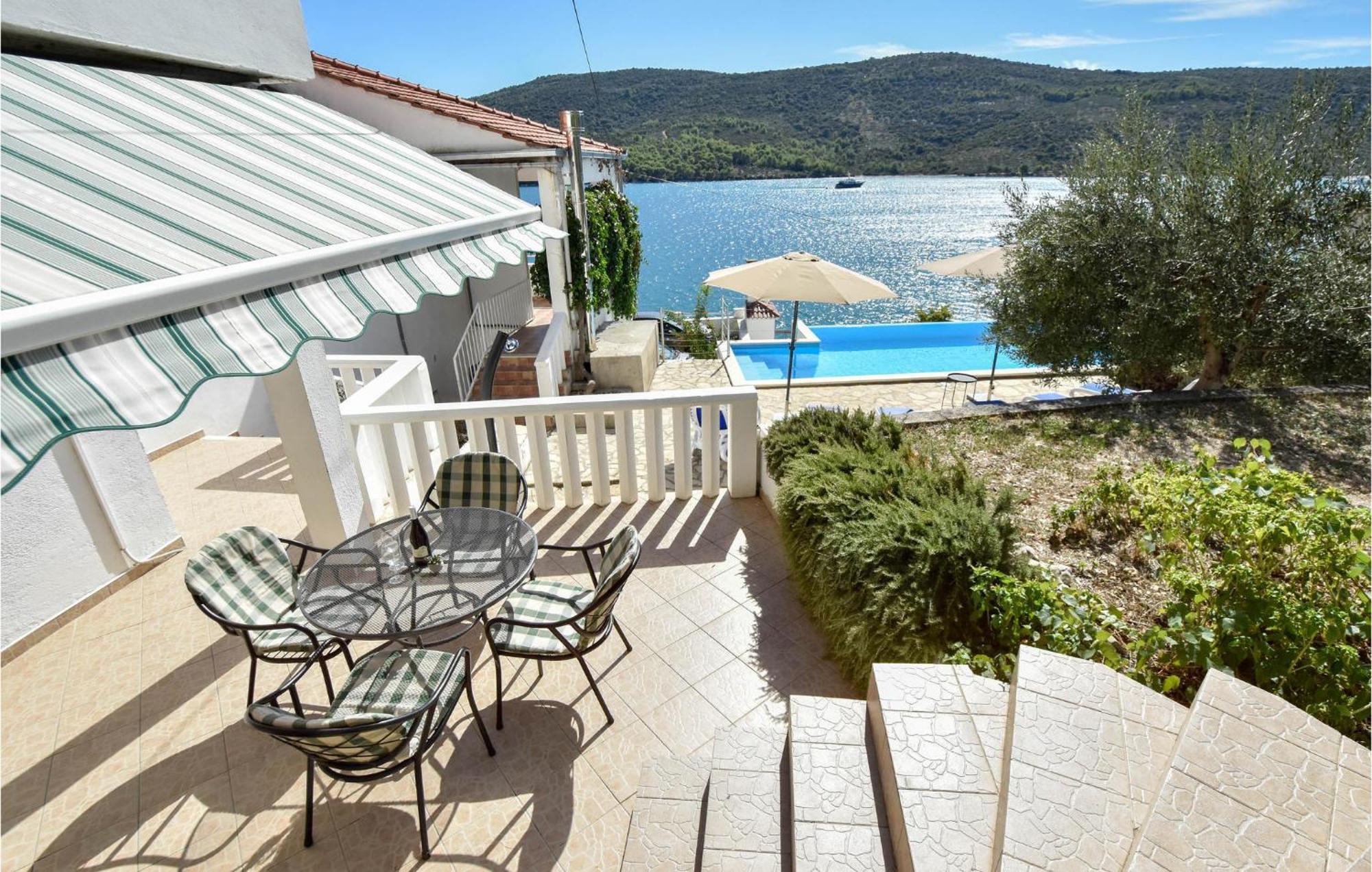 Nice Home In Poljica With House Sea View مارينا المظهر الخارجي الصورة